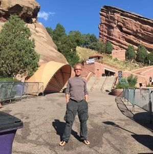 Meet your Posher, Mansur